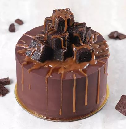 Gingerbread Cake with Caramel Syrup