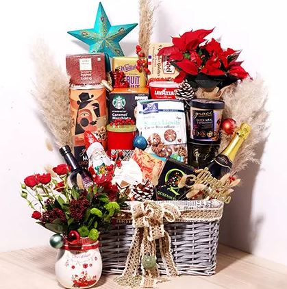 snack hamper for new year