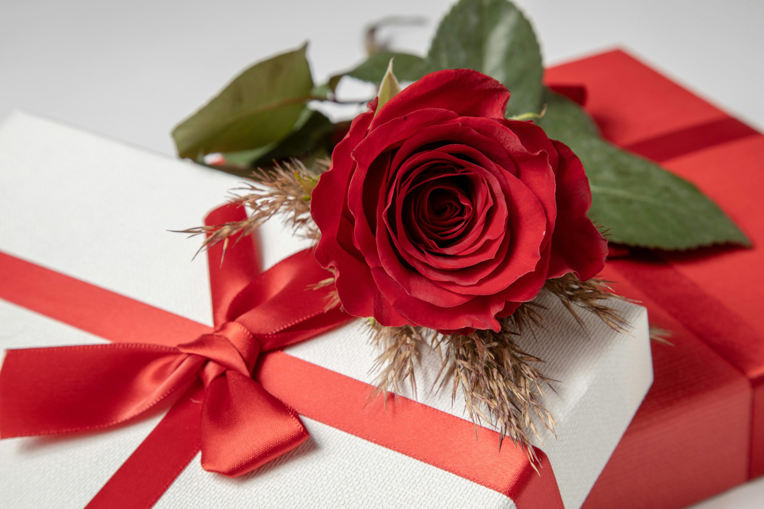 Flowers and complementary gifts