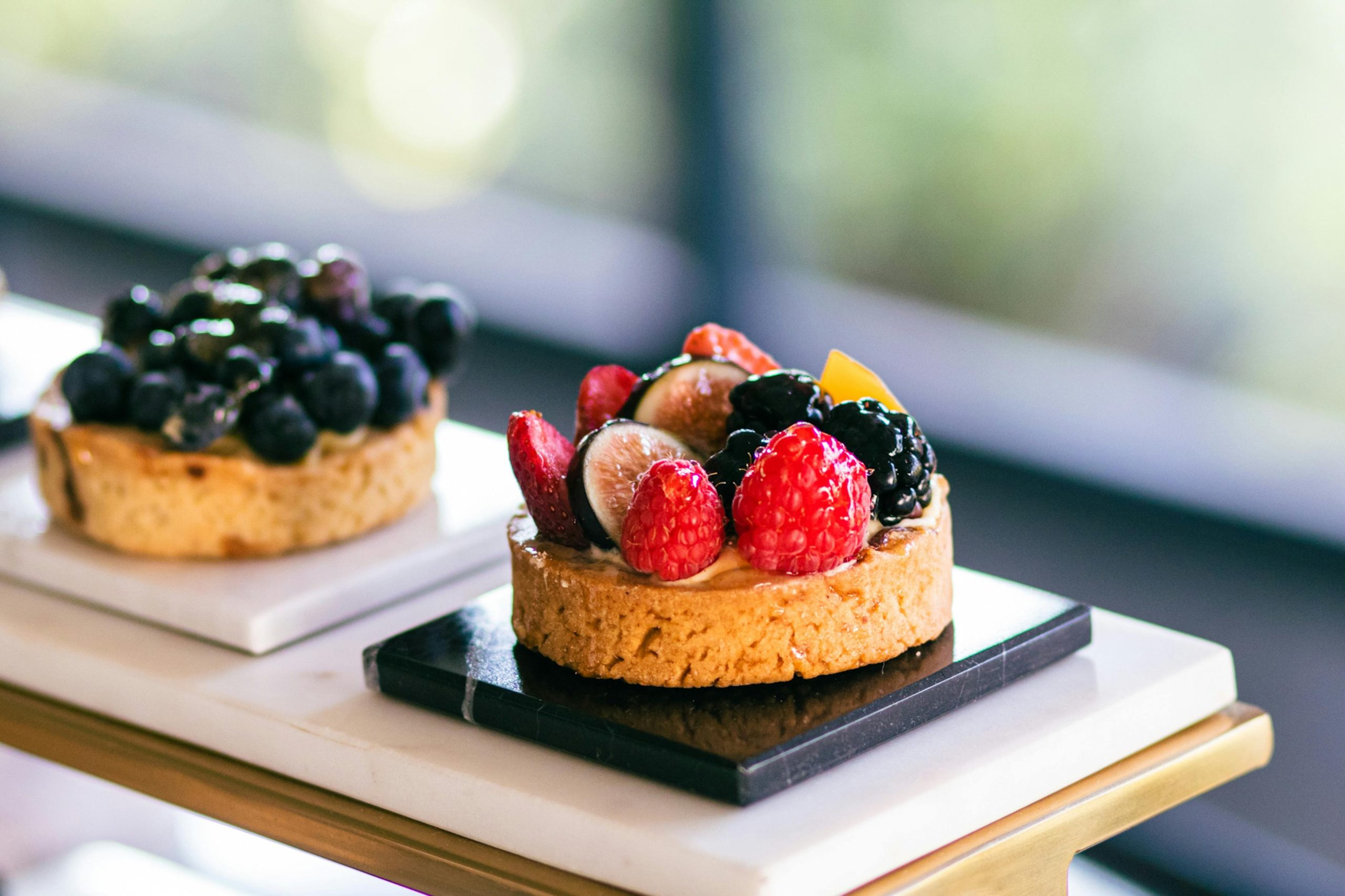 fruit filling cakes