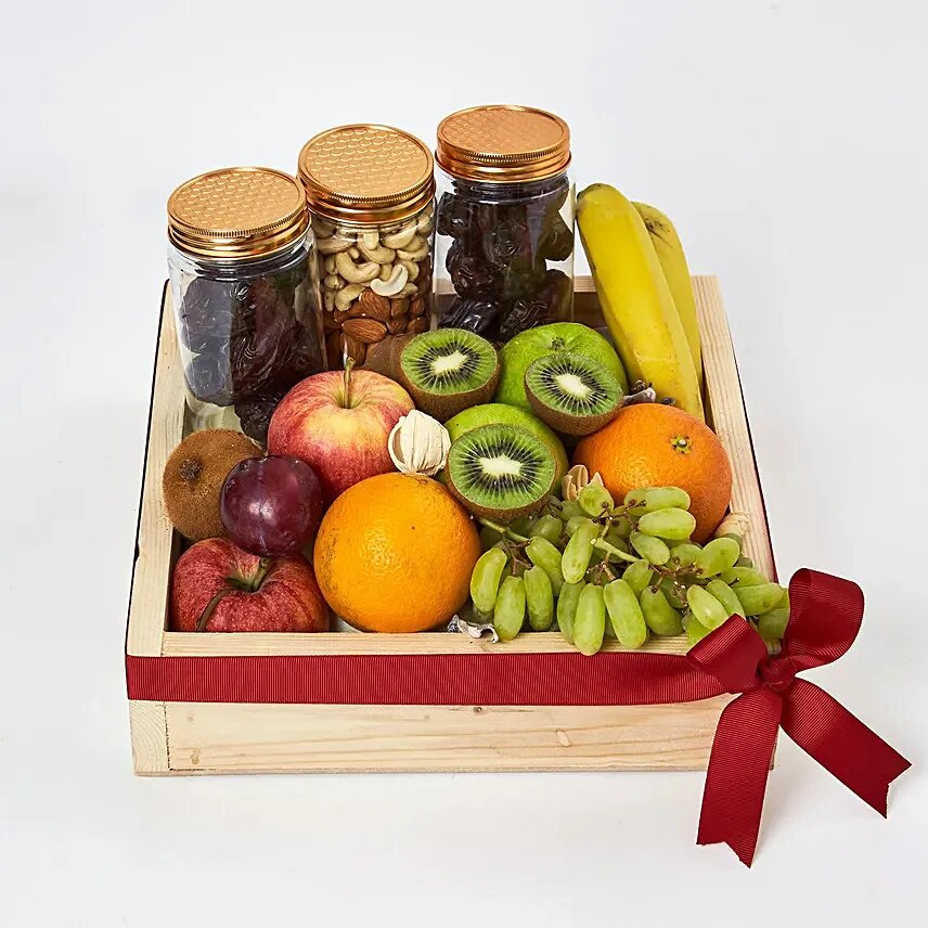 nuts and fruits hamper