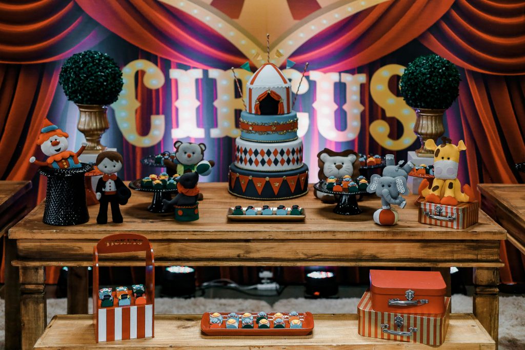 Indoor carnival bday party theme