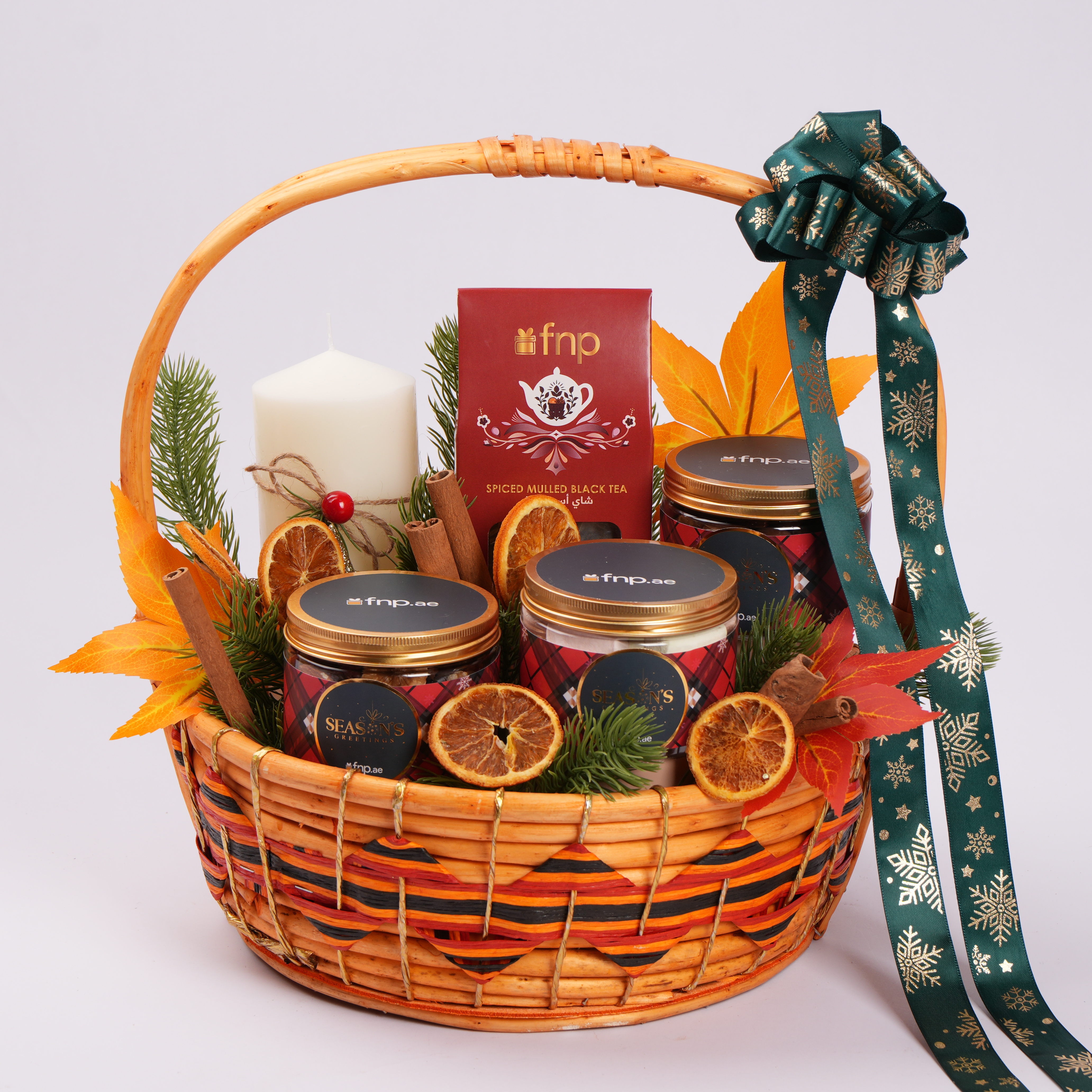 FESTIVE GIFT BASKEТ