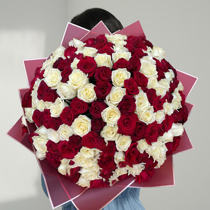 200 White and Red Roses Bouquet by fnp.ae