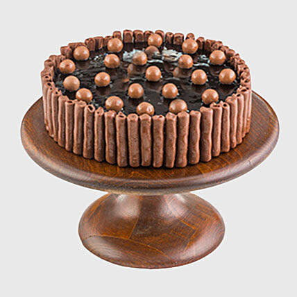 Fudge Chocolate With Nutella Cream: Send Cakes to Egypt