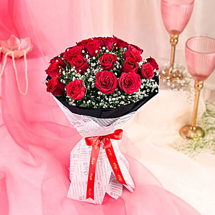 Love Snowflake Bouquet: Send Anniversary Gifts to India