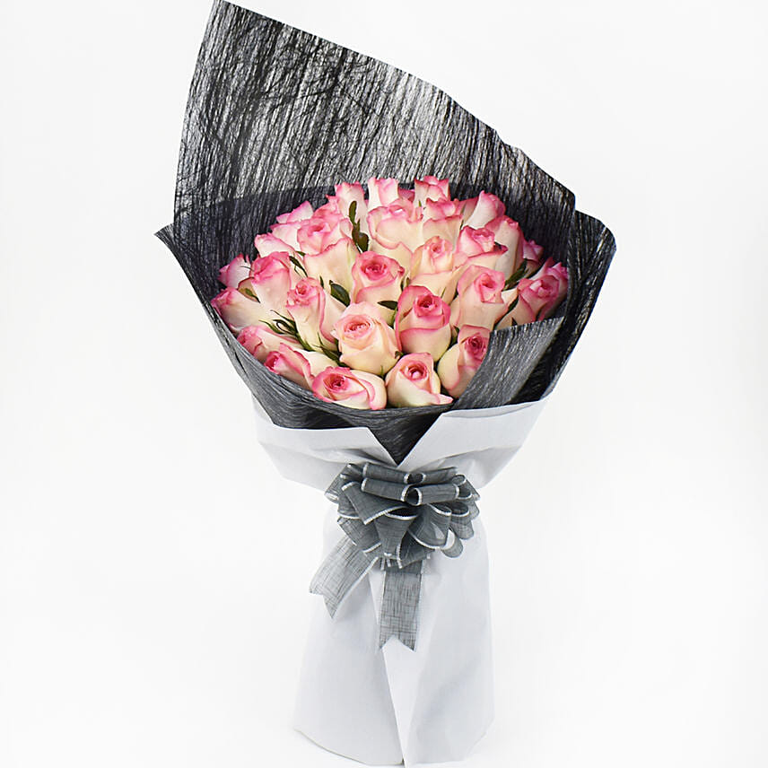 35 باقة من الورود الوردية مزدوجة الظل: Gifts for Her