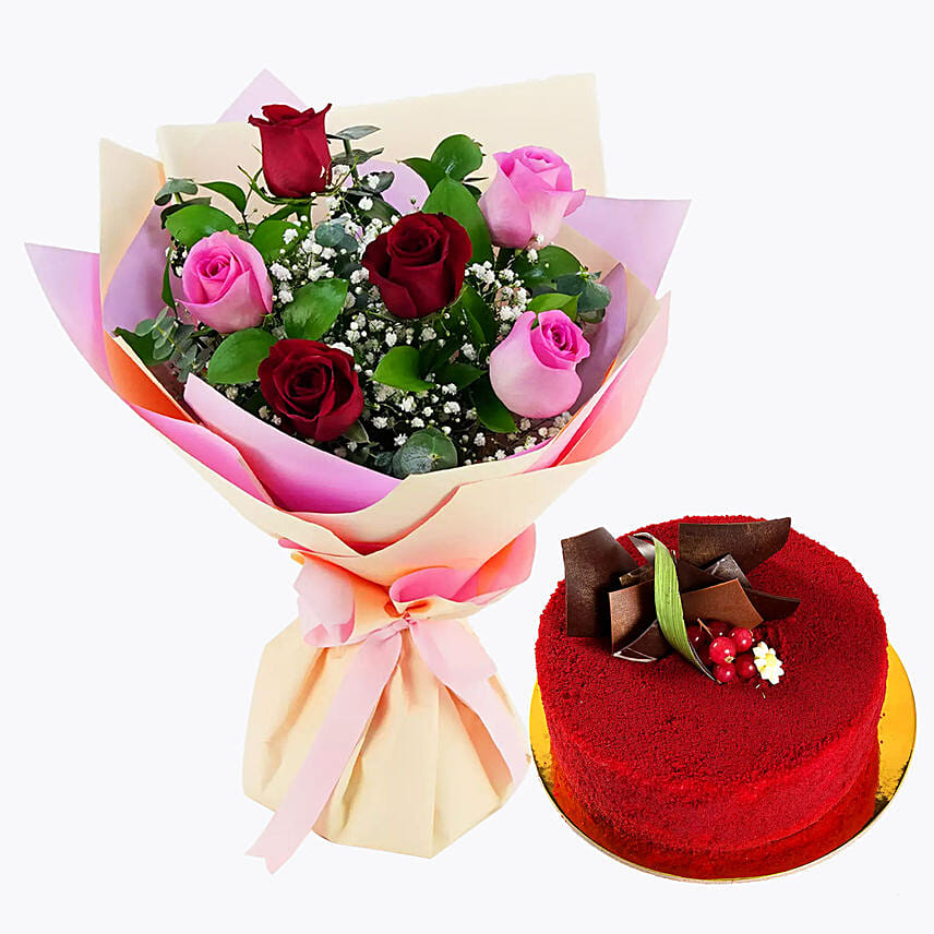 Pink And Red Roses With Red Velvet Cake: 