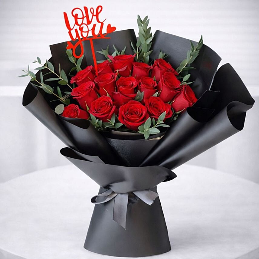 15 Red Roses Love You Bouquet: هدايا عيد الحب الكويت
