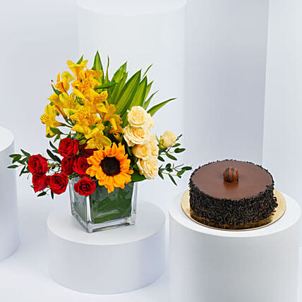 Delightful Birthday Chocolate Cake and Flowers: 