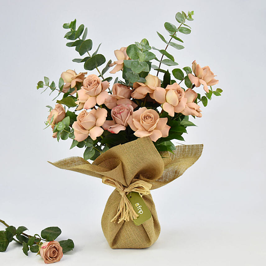 12 Cappuccino Rose Bouquet: Flower Bouquets