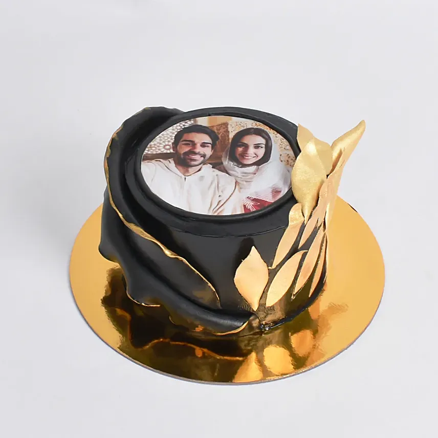 Black Beauty fondant Photo Cake: Birthday Cakes for Girlfriend