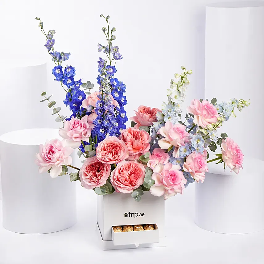 Garden Roses and Delphinium Arrangement: Flower Arrangements 