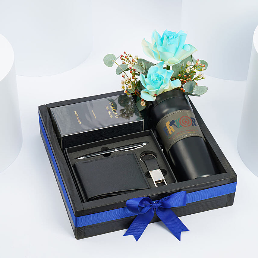 Gift Hamper For Him With Swiss Arabian Shaghaf Oud Aswad: Swiss Arabian Perfumes