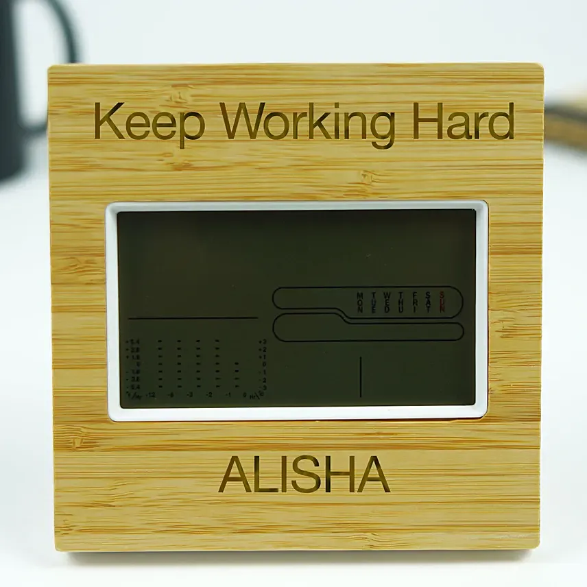 Personalised Table Clock Bamboo: 