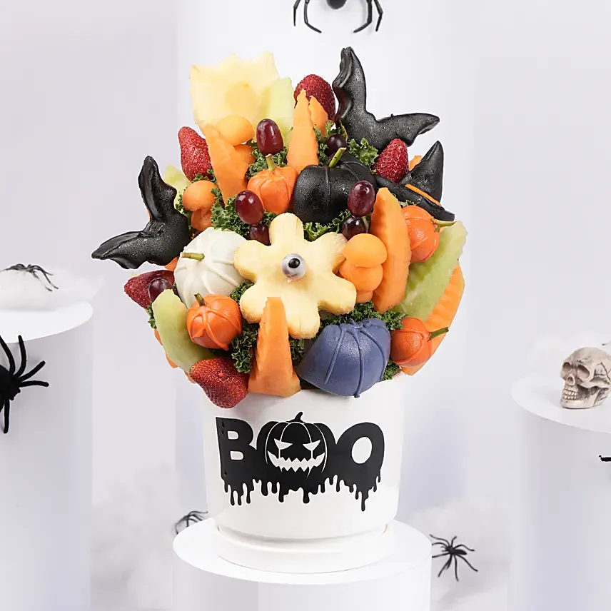 Spooky Fruit Bites: Halloween Chocolate
