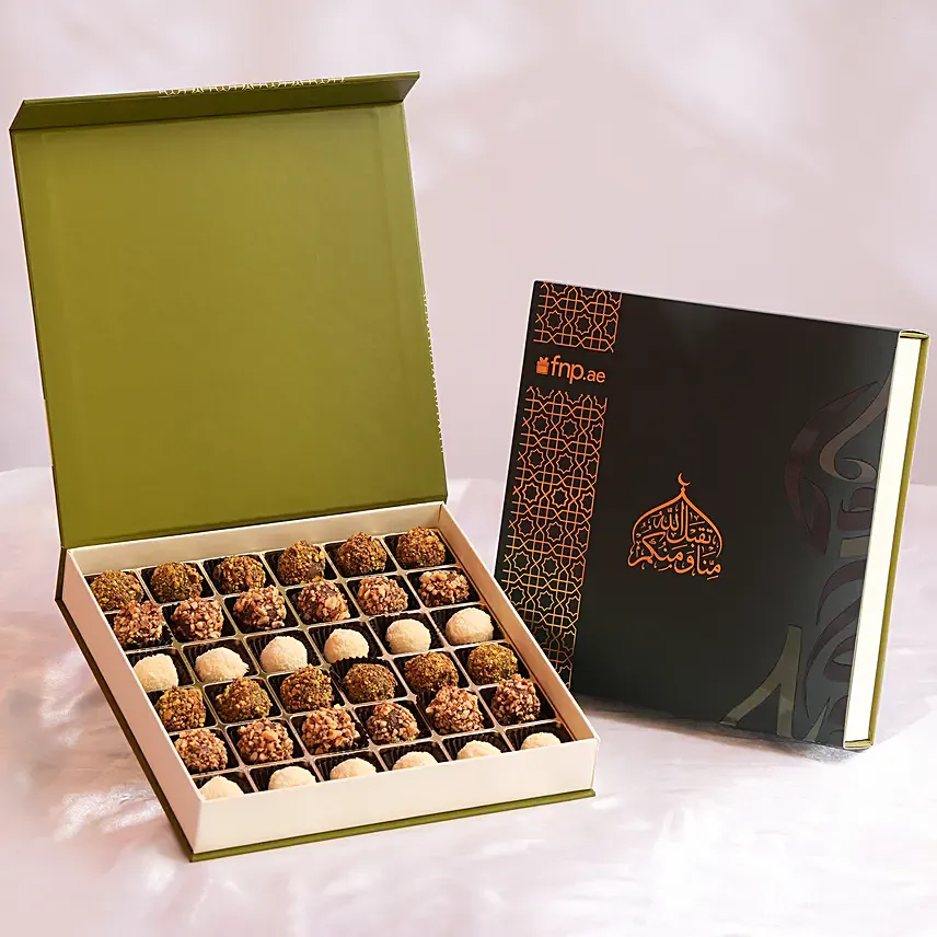 Premium Mixed Flavour Chocolate Truffles: Sweets 