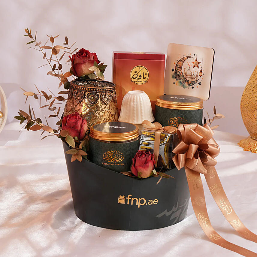 Elegant Eid Gift Box: Eid Gift Hampers