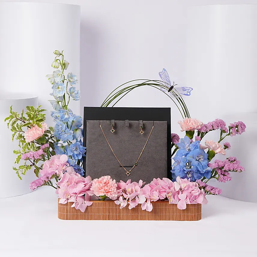 Cerruti 1881 Tessa Gold Plated Necklace and Earrings Gift Tray for Her: Cerruti 1881 Accessories