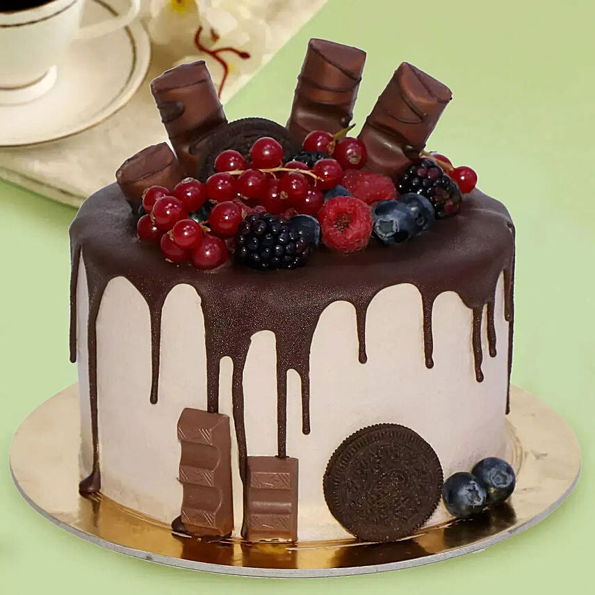 Candy Topped Choco Cake: Gifts for Brother