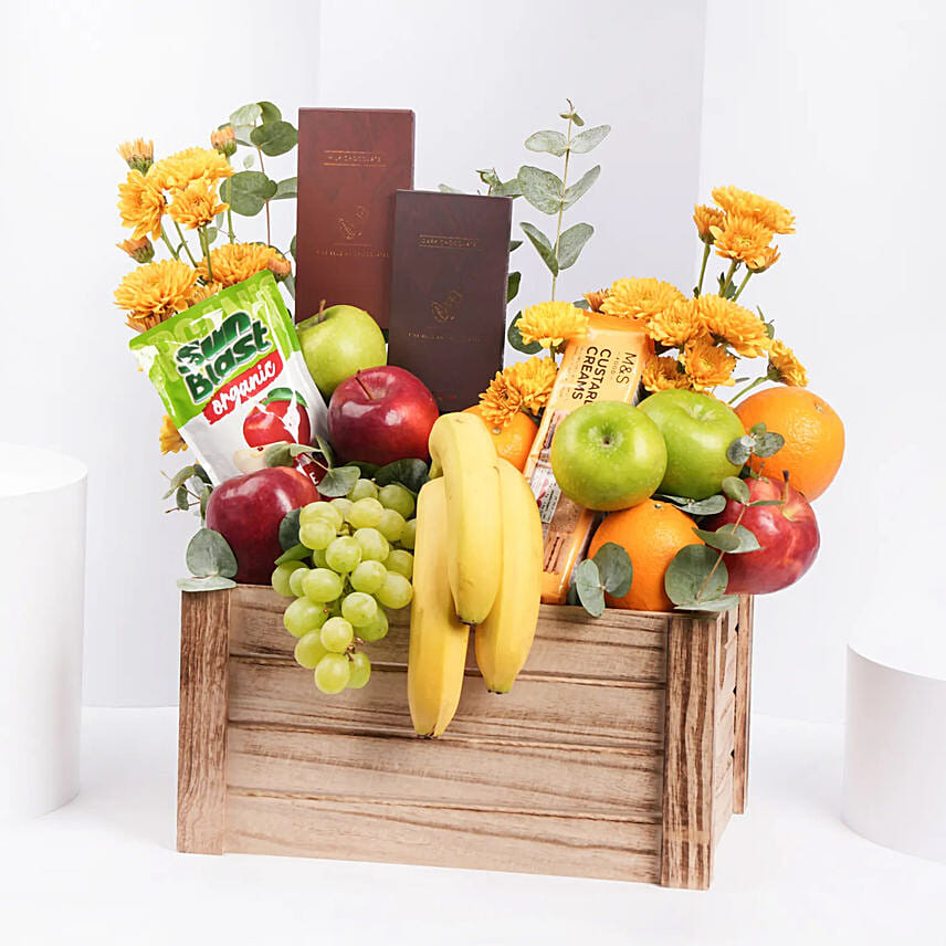 Sweetness Basket with Fruits: Fresh Fruit Basket 
