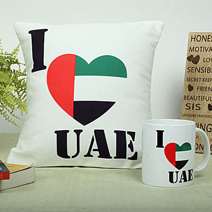 كوشن ومق هدايا حب للإمارات: 