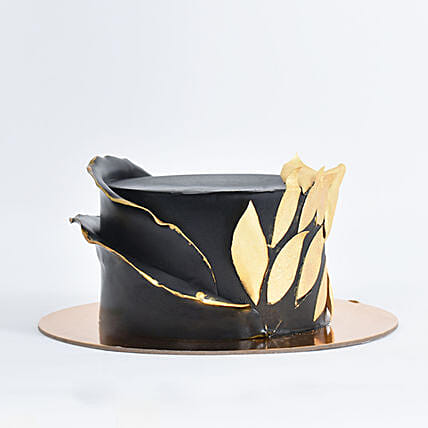 Black Beauty Fondant Cake: 