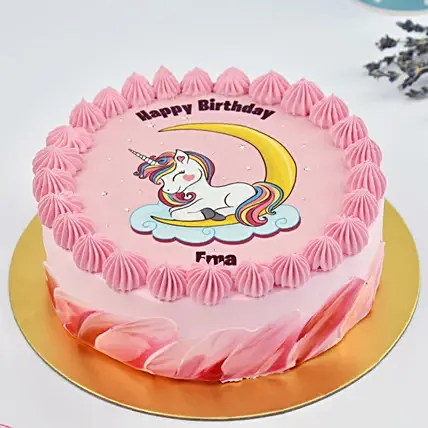 Cute Unicorn Cake: 