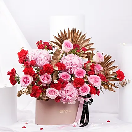 Journey of Love Flowers boxes: Teddy Day Flowers 
