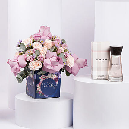 باقة ورد وعطر بربري تاتش لعيد الميلاد: عطور ماركة نسائية 