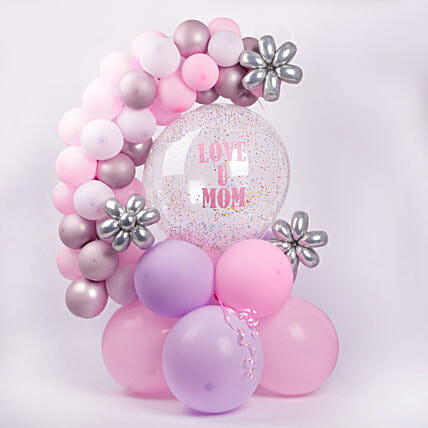 Love You Mom Balloon Arrangement: Experiential Gifts in Dubai
