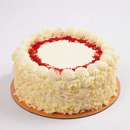 White Chocolate Red Velvet Cake: Red Velvet Cake