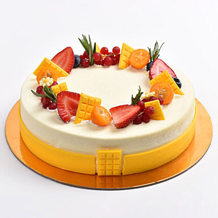 Yummy Vanilla Berry Delight Cake: Anniversary Eggless Cakes