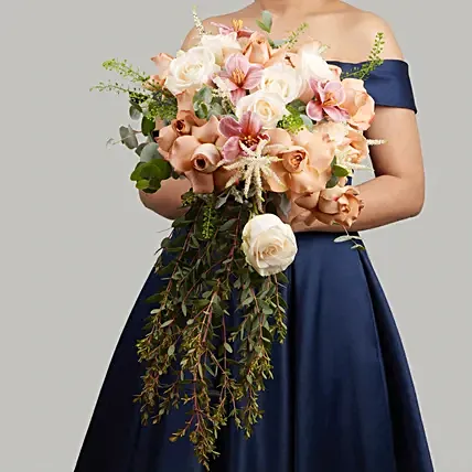 Amber Bloom Elegance: Anniversary Flowers