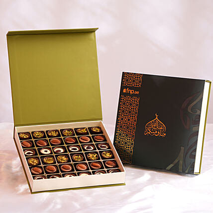 Gourmet Chocolate Cups: Chocolates in Dubai