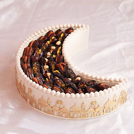 Stuffed Dates Blessing Platter: Dates in dubai