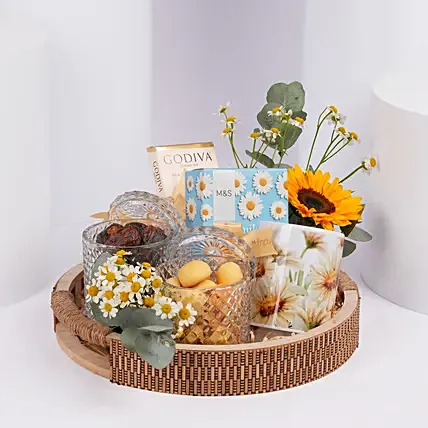 Golden Bloom Chocolate Gift Tray: Gift Hampers