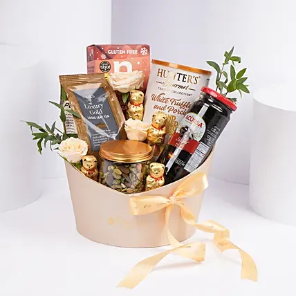 Gourmet Indulgence Gift Hamper: Food Gifts