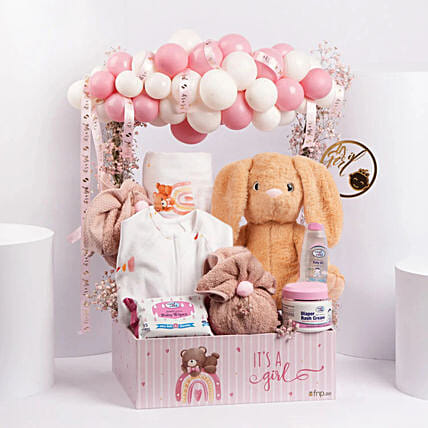Little Baby Girl Gift Set: New Born Gift Hampers