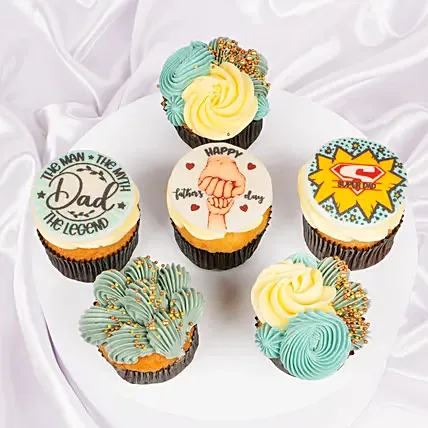 Fathers Day Red Velvet Cupcakes: Cakes