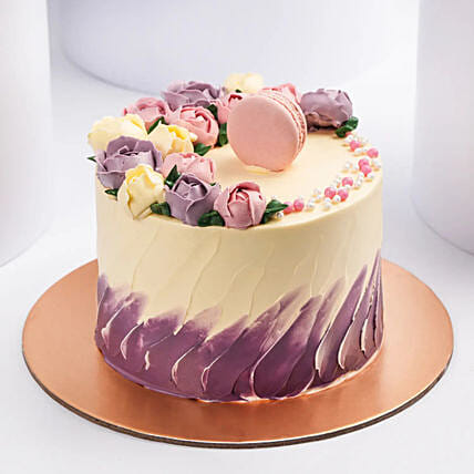 Flowers And Macaroon Chocolate Cake: Women's Day Cakes