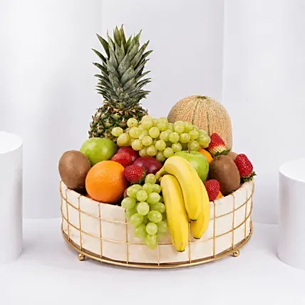 Summer Fruit Basket: Fresh Fruit Basket 