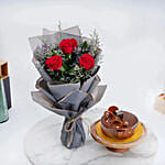 Chocolate Cake With Fresh Red Roses