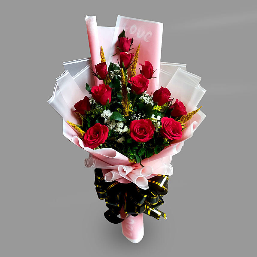 Beautifully Wrapped Red Roses Bouquet: Flowers Delivery in Philippines