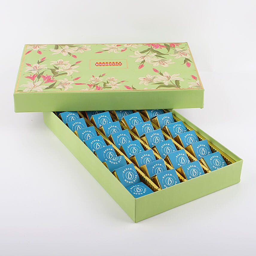 Badam Bite Sweet Box: 
