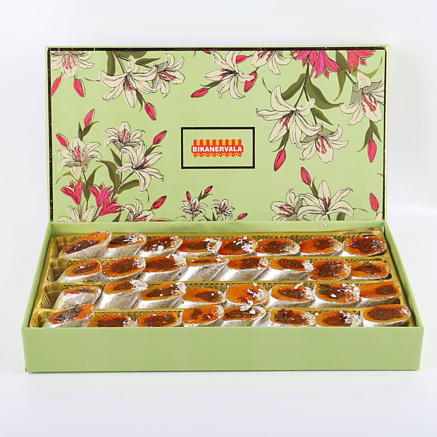 Kaju Anjeer Sweet Box: Send Sweets To Qatar