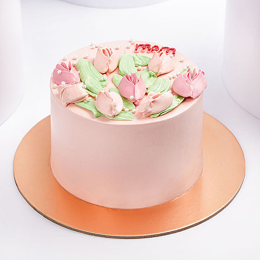 Moms Love Tulips Red Velvet Cake: هدايا عيد الأم في قطر