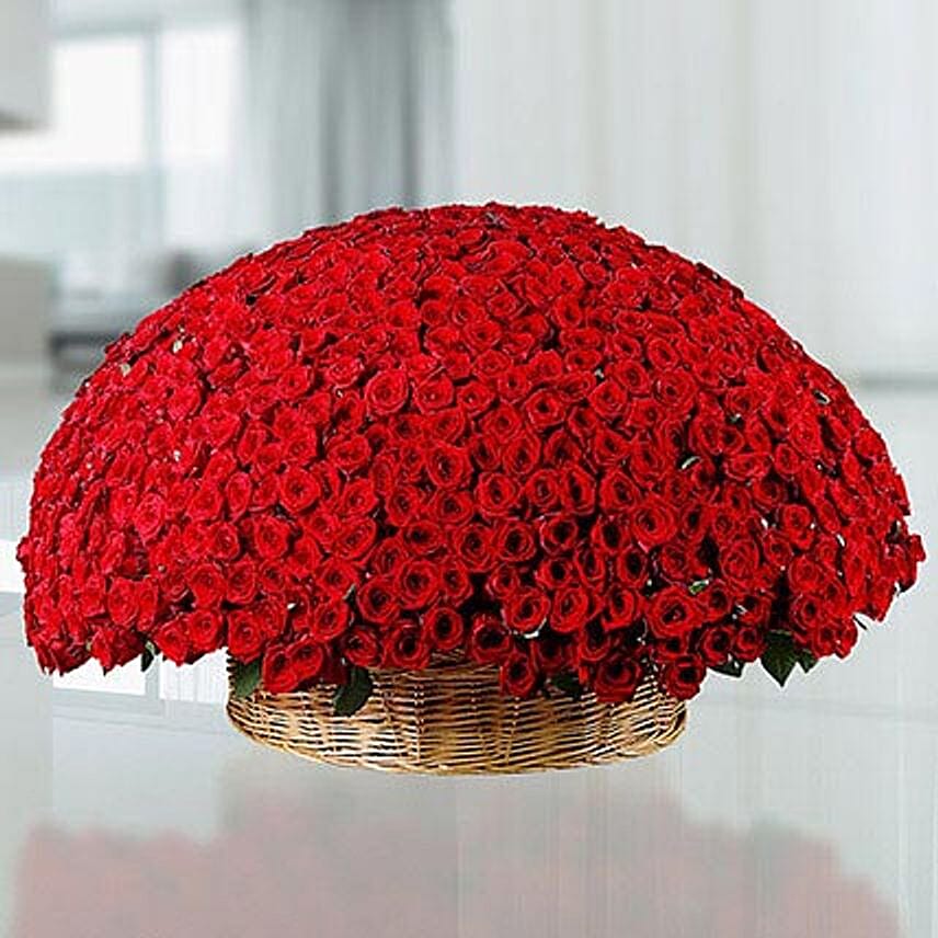 Basket Of 400 Red Roses: Send Flowers to Jeddah