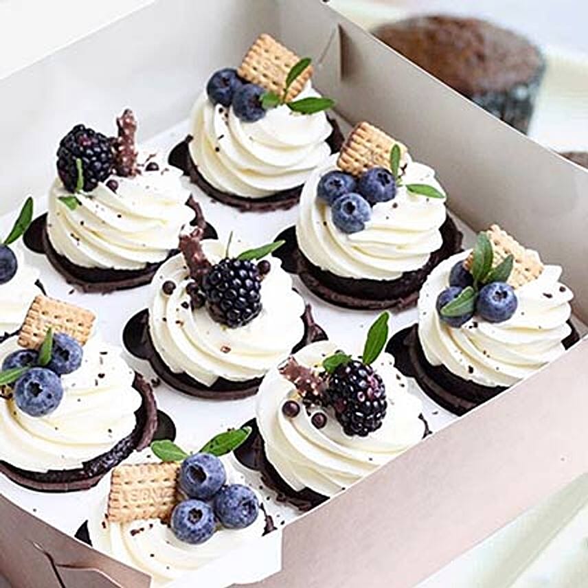 Chocolate Cupcakes: Send Cake to Riyadh